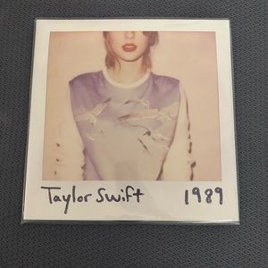 Brand new Taylor swift 1989 vinyl record.